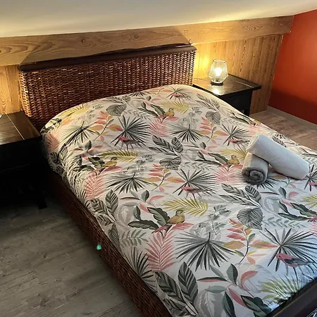Chalet Renove, Proche Ski Et Commerces, 6 Pers + Bebe, Avec Jardin, Terrasse Et Parking Privatif - Fr-1-589-646 펜션