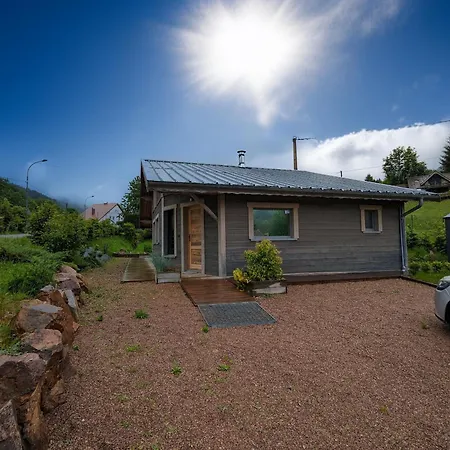 펜션 Chalet Renove, Proche Ski Et Commerces, 6 Pers + Bebe, Avec Jardin, Terrasse Et Parking Privatif - Fr-1-589-646